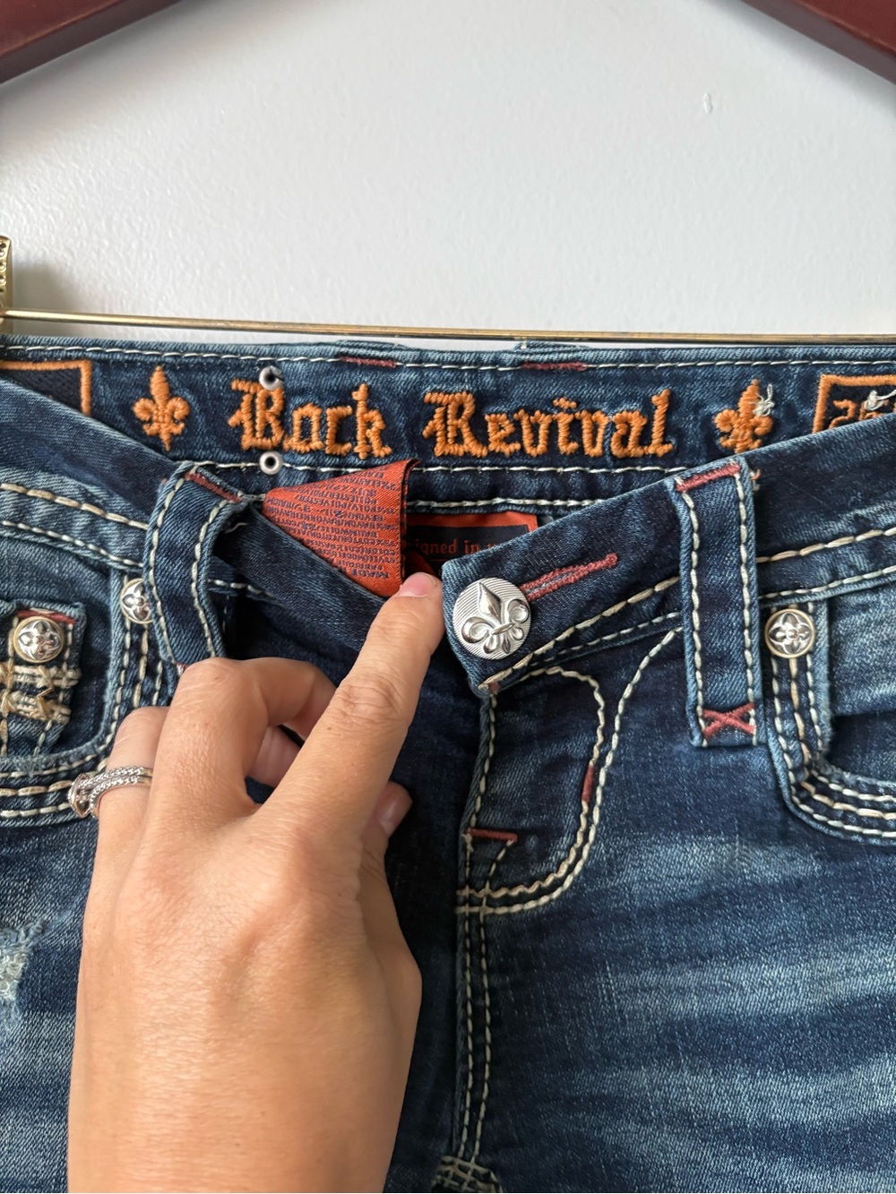 Rock Revival Women's "Raven" low rise Skinny Jeans size 25 - Picture 3 of 9